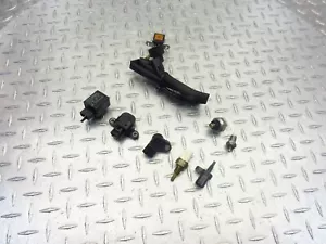 Kawasaki KLE650 2014 12-14 Versys OEM Sensor Lote Pulso Aceite Engranaje Intermitente Relé - Imagen 1 de 12