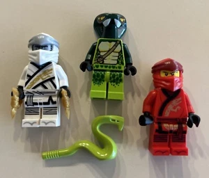Lote de minifiguras LEGO - Ninjago Legacy Ninja Kai & Zane + Spitta Green Snake 70667 - Imagen 1 de 4