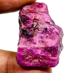 131.50 Cts Unheated Natural Ruby Rough 33x24mm Stunning Red Loose Gemstone - Picture 1 of 17