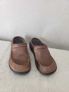 Crocs Men Sandals 10 Brown Loafer Mule Slip On Leather Comfort Casual Clogs Shoe - Picture 1 of 19