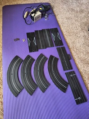 Lote de vías ovaladas modelo Aurora vintage años 60 faltan conectores PARA REPUESTOS Foto 1 de 4