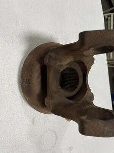 17N-4-6951x New Meritor Rockwell END YOKE - OEM New Old Stock - Picture 1 of 5