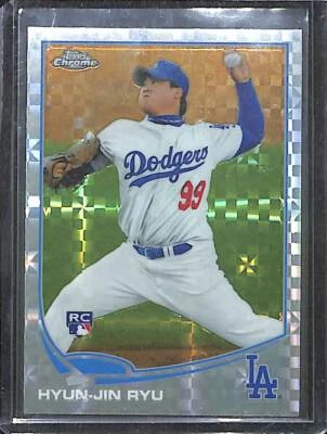 2013 Topps Chrome Rookie Xfractor #25 Hyun-Jin Ryu  - Image 1 of 2