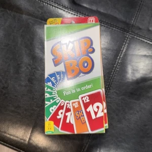 Juego de cartas Mattel Skip-Bo, 2013, tarjetas selladas, ENVÍO GRATUITO - Imagen 1 de 1