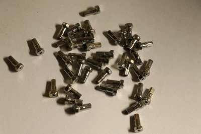 DDR Fahrrad Speichennippel Fahrradnippel KEBA 2mm verchromt 40 Stück NOS - Bild 1 von 3