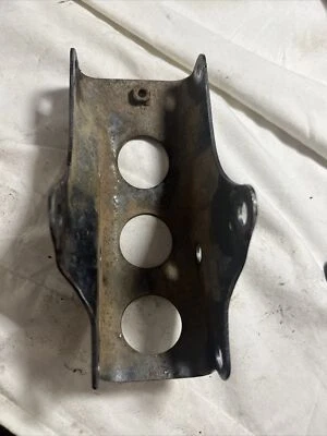 2006 Suzuki DRZ 125L 125 DRZ125 Engine Motor Bottom Mount Stay Bracket 03-07 - Изображение 1 из 4