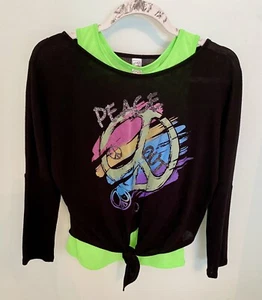 KNIT WORKS Girls L ‘Peace Out’ Black Lightweight Sweater w/Bright Green Tank Top - Picture 1 of 9