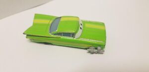 Voiture cars Disney Mattel RAMONE VERT PISTOLET CUSTOM Métal  8,5 cm