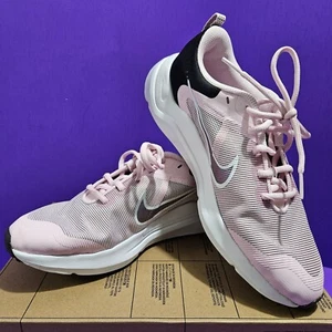 NEW Women's Nike Size 6Y Downshifter 12 NN Shoes Sneakers DM4194-600 Pink White - Picture 1 of 11