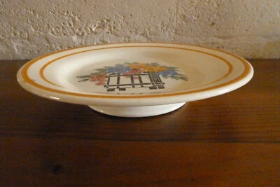 Assiette sur pied terre de fer Creil et Montereau modèle "fleuri",  vintage - Photo 1/4