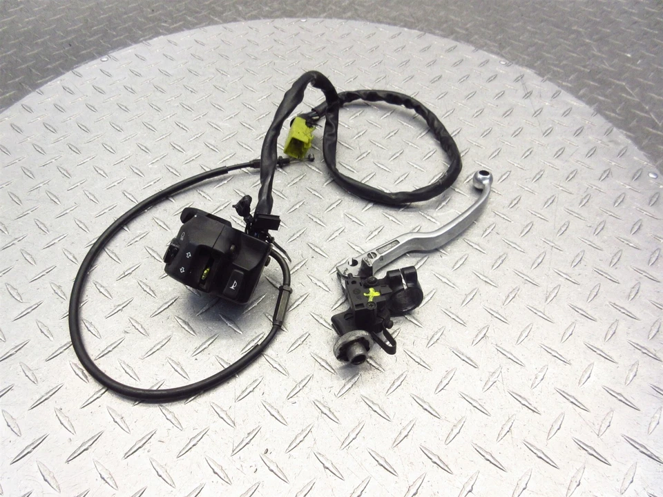 2001 01-03 Suzuki GSXR 600 750 GSXR600 Left Controls Switches Clutch Lever Cable - Image 1 of 4