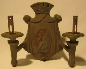 Antiker Wandleuchter aus Metallguss - Wappen Doppelkerze - Roberts 3V 125 1A - Bild 1 von 6