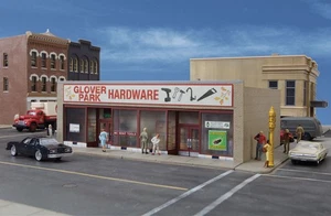 WALTHERS Cornerstone 933-3465 1/87 HO Scale GLOVER PARK HARDWARE Structure Kit - Picture 1 of 2
