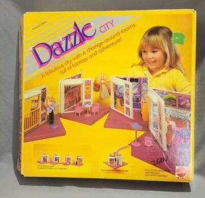 Vintage 1981 Mattel DAZZLE City mit 4 Umkleidekabinen Spielset *siehe Beschreibung - Bild 1 von 11