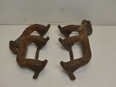 2000-2006 Jeep Wrangler TJ Exhaust Manifold Pair 4.0L 6 Cylinder Front & Back CC - Image 1 of 4