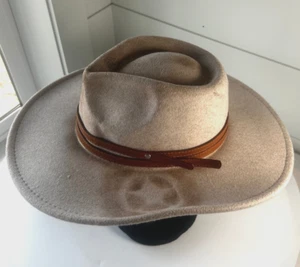 Gr: Cowboyhut mit Band & Sternumriss Gr: S 6 7/8 (55 cm) - Bild 1 von 13