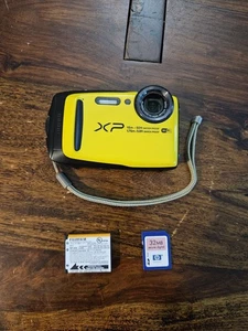 Fuji Fujifilm FinePix XP90 16MP gelb wasserdichte Digitalkamera Akkukarte  - Bild 1 von 7