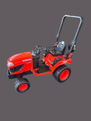 ✨New Ray 1/18 Kubota BX2670 Plastic Tractor with Folding Rops Pre Owned Read Des - Image 1 of 4