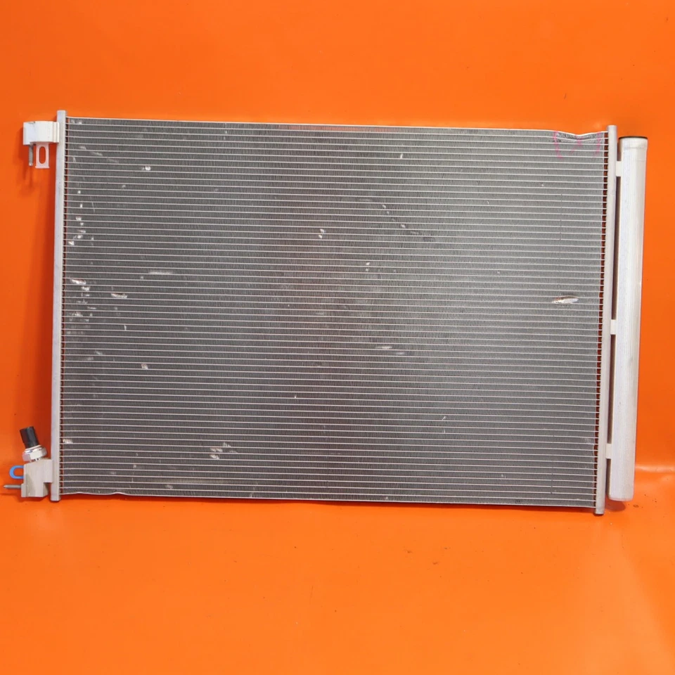 MERCEDES BENZ C300 CONDENSADOR AC 2015 2016 2017 2018 A0095000454 C63 GLC63 E300 - Imagem 1 de 4