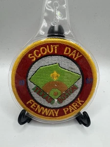 Vintage Boy Scouts Of America Patch Day At Fenway Park 1992 Texas Baseball BSA - Bild 1 von 2