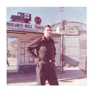 SOLDIER.AMBULANCE-WILL TRAVEL.VTG 1960'S MILITARY 3.5" x 3.5" PHOTO/11 - Picture 1 of 2