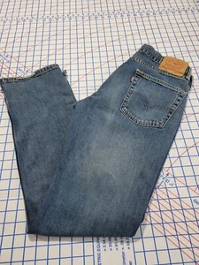 Pantalones de mezclilla para hombre Levis 514 pierna recta talla 31 X 32 rasgados en apuros - Imagen 1 de 14