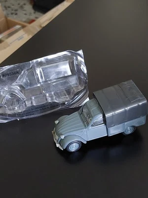 Citroën 2CV AZU pick-up bâché 1963 miniatures de Norev échelle 1/43 - Photo 1/4