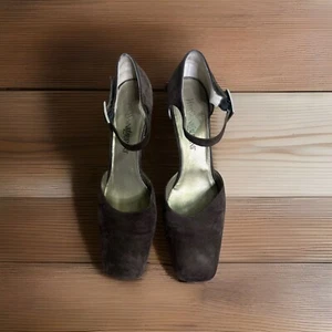 YVES SAINT LAURENT WOMEN'S Ankle Buckle Brown SUEDE Block HEEL SHOES SIZE 10N - Picture 1 of 8