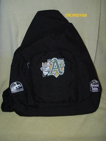 NEW 2009 MLB OAKLAND A'S "KIDS CLUB" BACKPACK WITH KURT SUSZUKI GROWTH CHART Cover