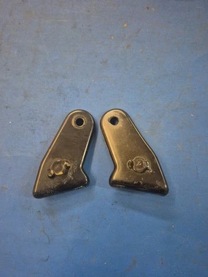 Soportes de puntal de escotilla trasera Datsun 260Z 280Z 74-78 ¡Bonitas piezas originales! Foto 1 de 2