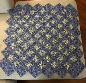 Quilted Wall Hanging/Decorative - Cathedral Window Pattern 30x30 - Picture 1 of 6