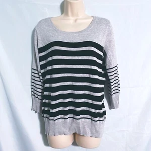 Suéter a Rayas Gris y Negro Marca Roja Talla L - Imagen 1 de 4