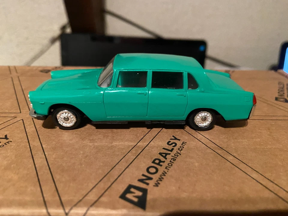 NOREV PLASTQUE ANCIENNE LANCIA FLAMINIA N°58- ÉCHELLE 1/43 IDEM PAYA  - Photo 1/4