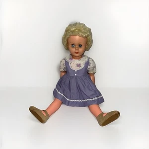 "Muñeca andante Billie Joe enraizada vintage de los años 50 26,5"" C&C Doll Company" - Imagen 1 de 7