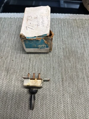 NOS 1971-73 BUICK ESTATE STATION WAGON POWER TAILGATE SWITCH GM 1238546 RARE - Image 1 of 4