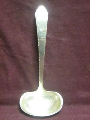 Cucharón Lunt Sterling William And Mary GRAVY 5 7/8" 55g sin monograma Foto 1 de 4