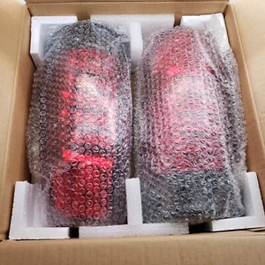 Tail Light Left & Right Side Fits Chevrolet GMC Escalade Blazer Suburban Yukon - Picture 1 of 4