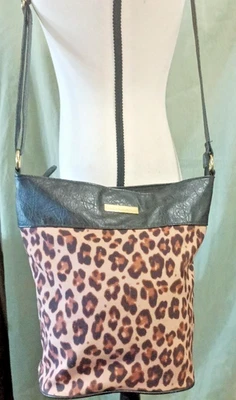 Christian Siriano Hand/Shoulder/Crossbody Purse - Image 1 of 4