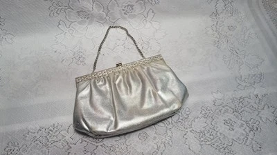 Bolso de noche vintage plateado metálico, tela, broche de metal cadena Foto 1 de 4