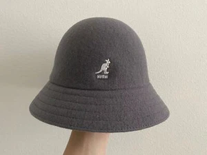 Kith Kangol FW21 lässig klassisch 100 % Wolle Fischerhut Argon Farbe Größe M brandneu - Bild 1 von 7