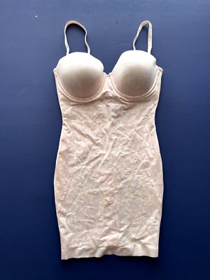 NWT Secret by Victoria's Secret Power Figure Cupped Shaping Slip, sz 36D - Image 1 of 2