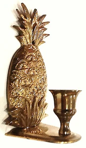 VINTAGE HEAVY BRASS CANDLE SCONCE WALL HANG / FREE STANDING 6" - Picture 1 of 5
