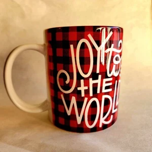 Taza de café de cerámica de Navidad hecha a mano Joy to the World con bromas de café - Imagen 1 de 7