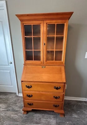 Escritorio de secretaria vintage/antiguo de arce macizo con funda Foto 1 de 4