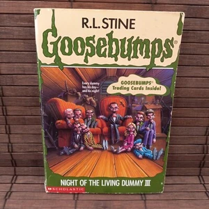 Goosebumps #40 Night Of The Living Dummy 3 First Print R.L. Stine NO Cards - Picture 1 of 6