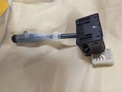 Interruptor de señal de giro de faros para camioneta Nissan D21 86-93 25540D4500 NUEVO Foto 1 de 3