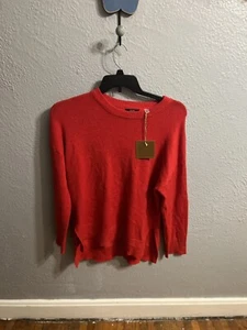 Suéter Tahari Rojo Suave Acanalado Tejido Cuello Redondo Abertura Lateral Alto Bajo Talla XL - Imagen 1 de 12