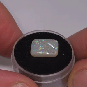 Australian Coober Pedy opal, 13 x 10mm. 3.5ct. Dark base. Rectangle Cushion - Picture 1 of 7