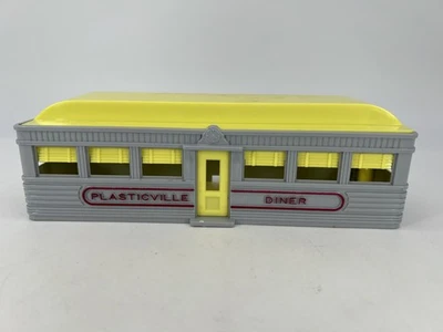 Plasticville #45605 O Scale Diner Building Gray Yellow Fair Condition - Image 1 of 4