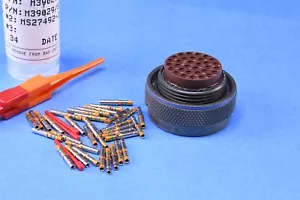 Aero-Electric Connector Mil-Spec Circular Aircraft Connector 32 Position 38999 - Picture 1 of 5